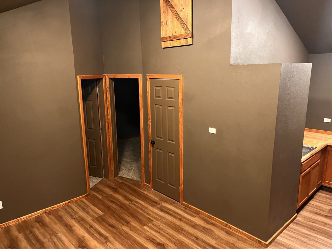 4348 N Alvins Aly - Photo 2 of 7