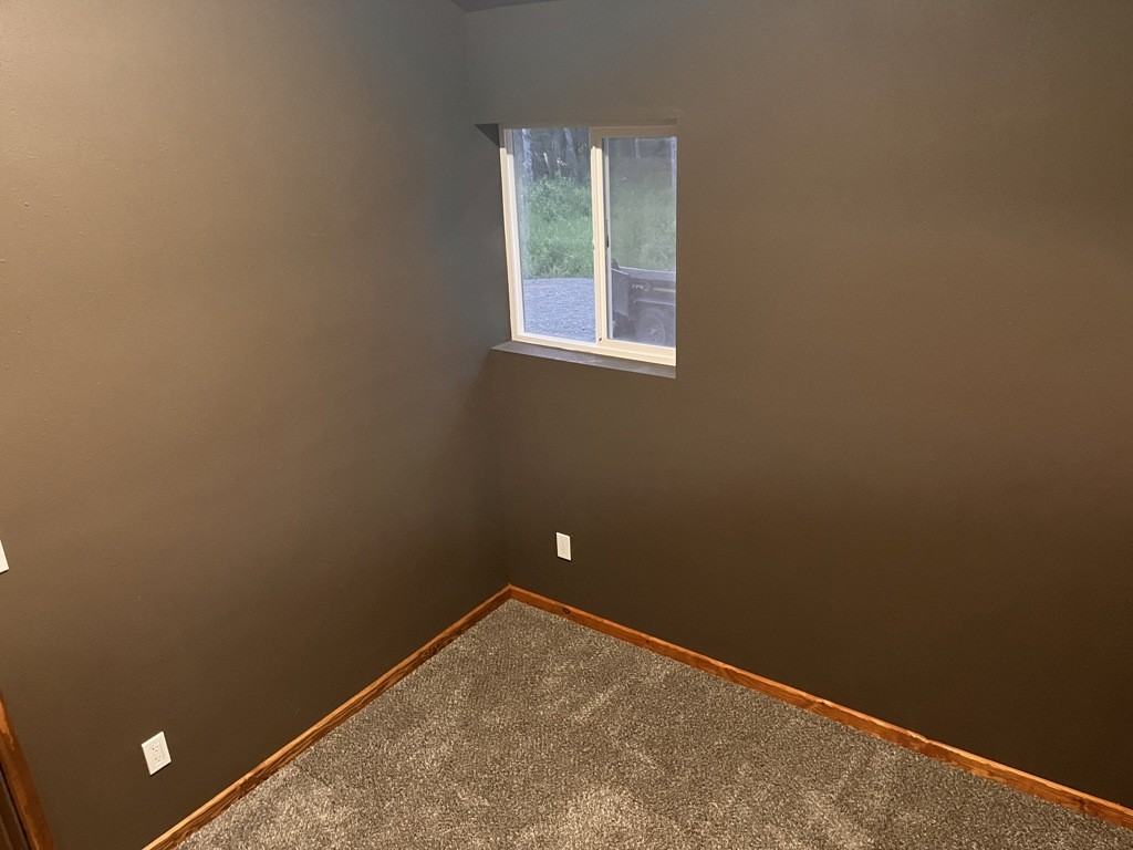4348 N Alvins Aly - Photo 5 of 7