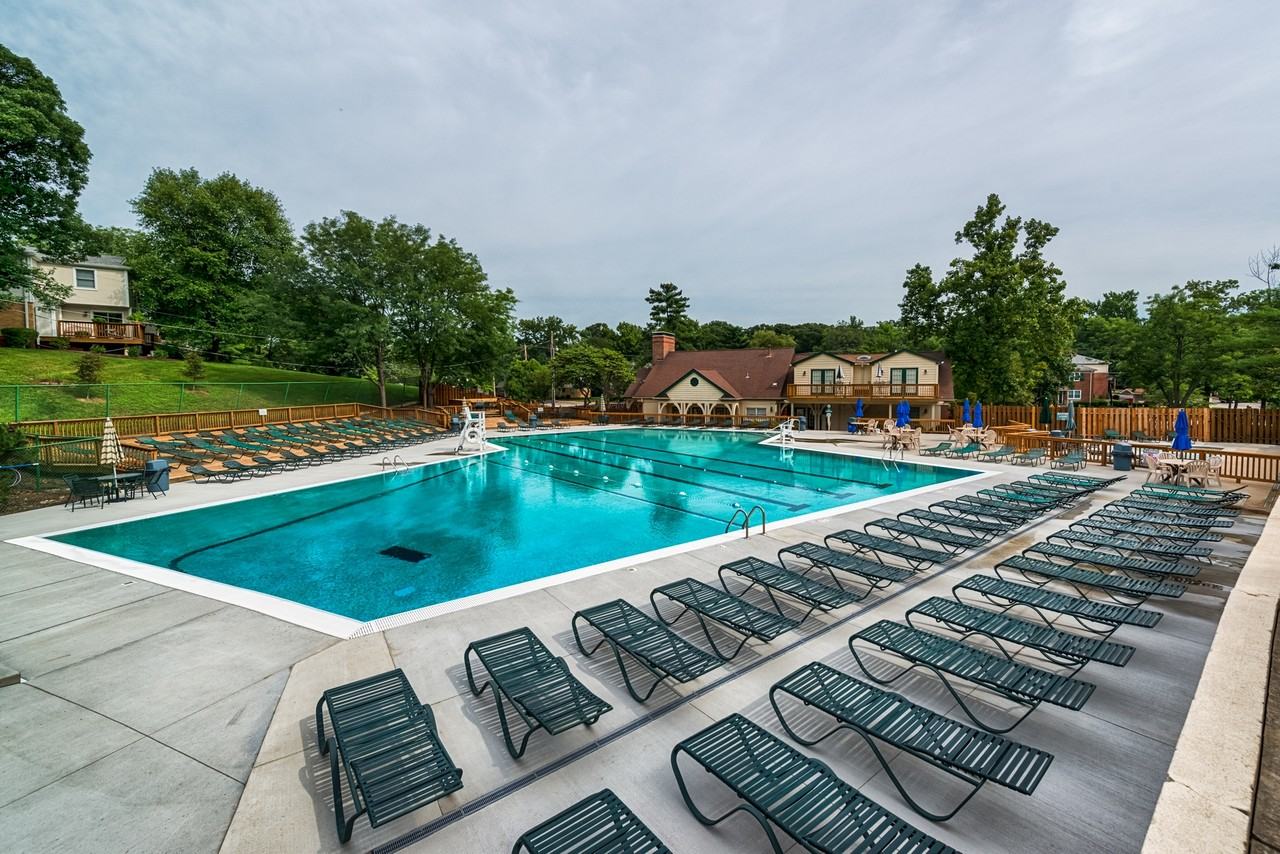 1461 Oriole Place - Photo 2 of 8