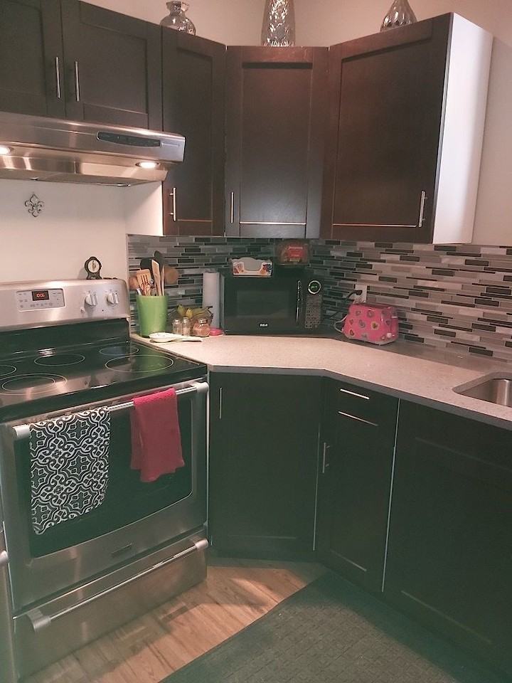 9846 80 Ave Nw - Photo 5 of 25