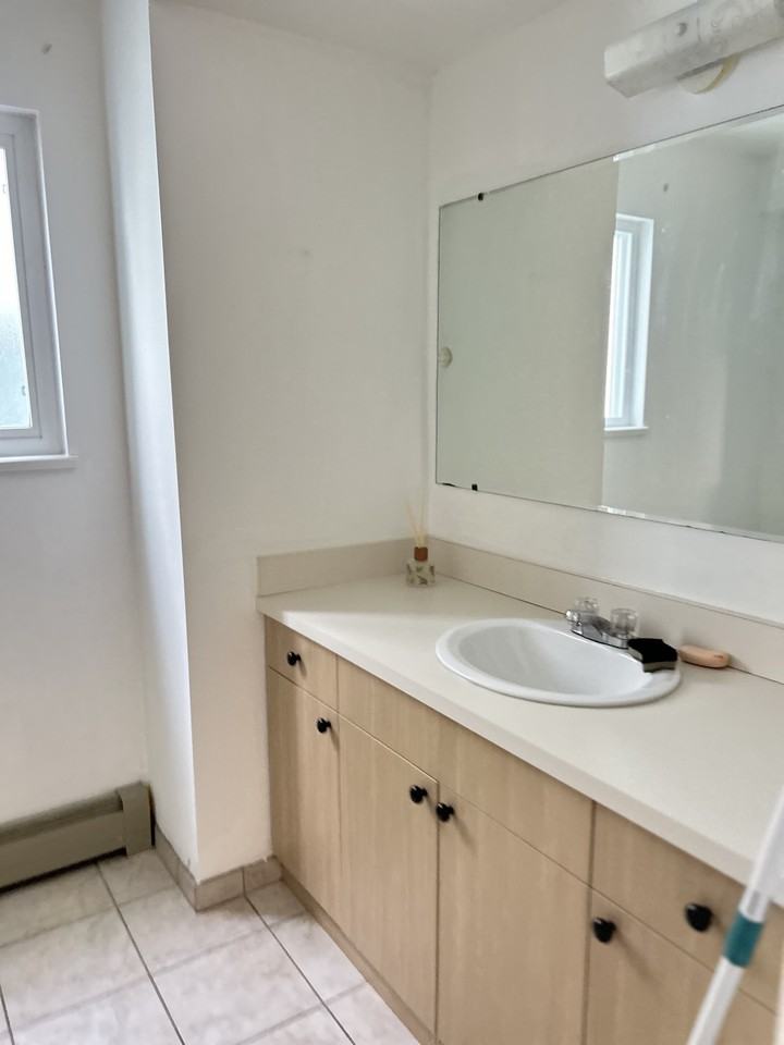 1344 East 10th Avenue - Photo 3 of 9