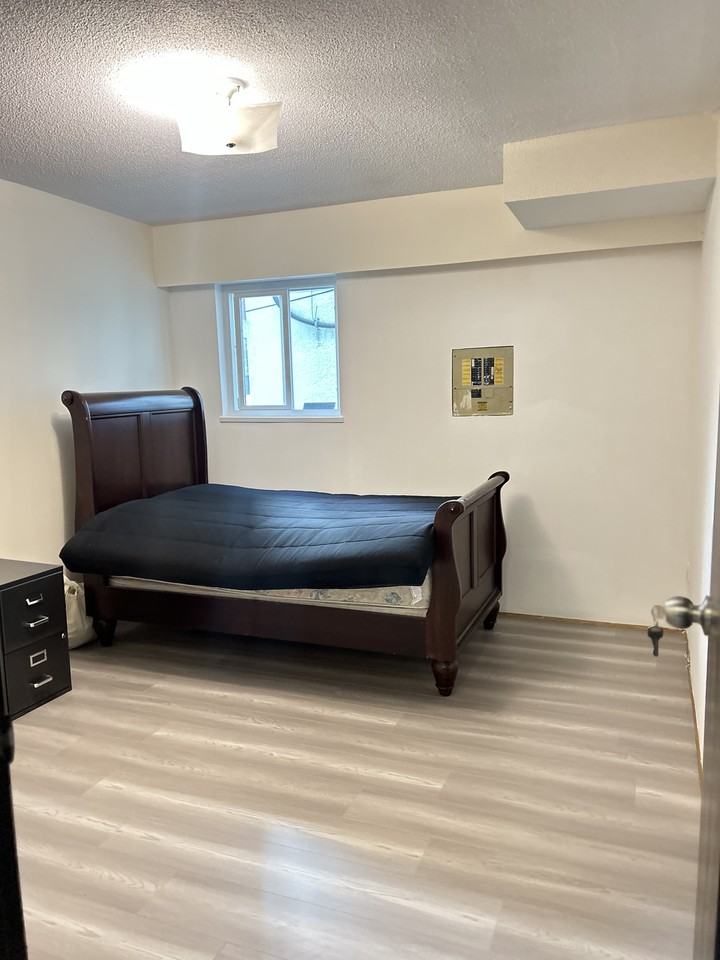 1344 East 10th Avenue - Photo 6 of 9