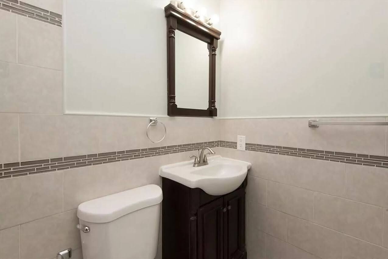 28 Van Cleef St #1 - Photo 7 of 8