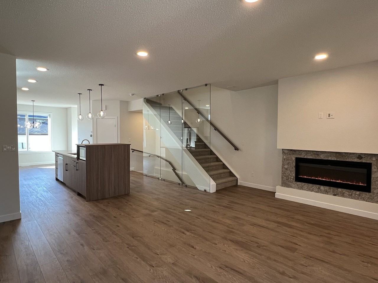 9008 89 St Nw - Photo 5 of 28
