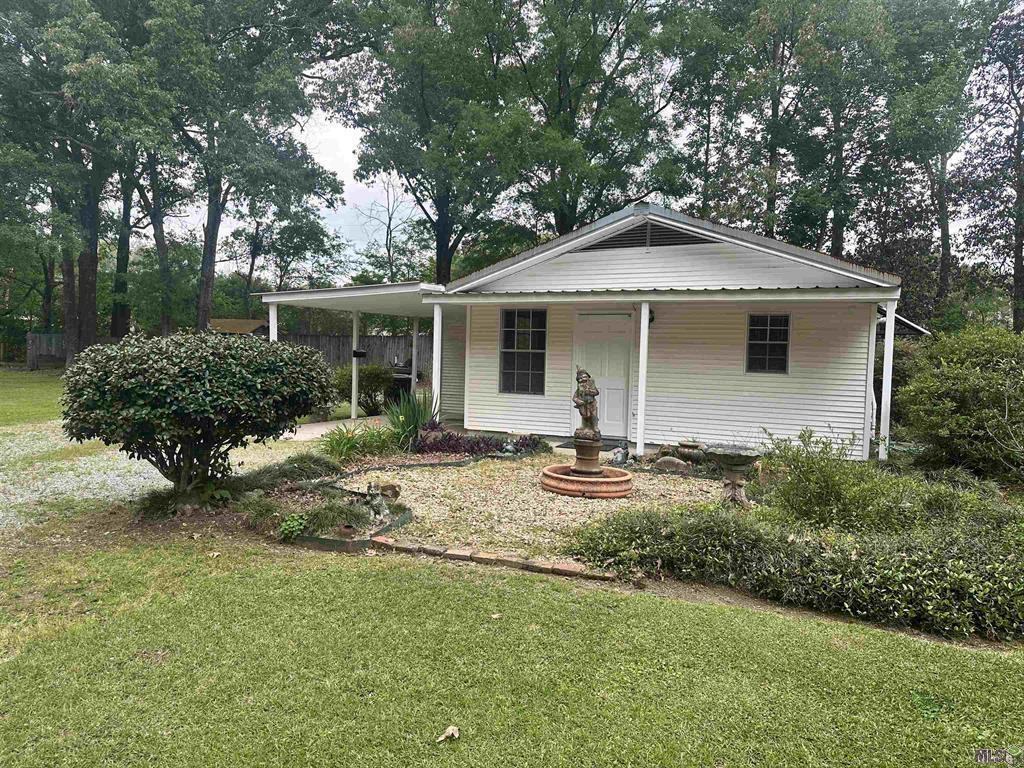 9231 Smith Lane Guest House - Photo 2 of 16