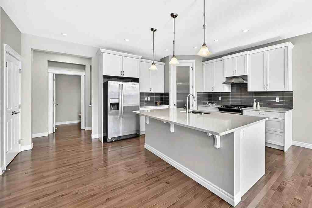 82 Nolanhurst Rise Nw - Photo 5 of 12