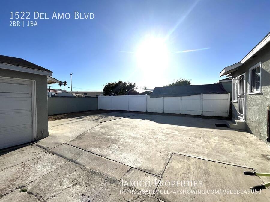 1522 Del Amo Blvd - Photo 4 of 45