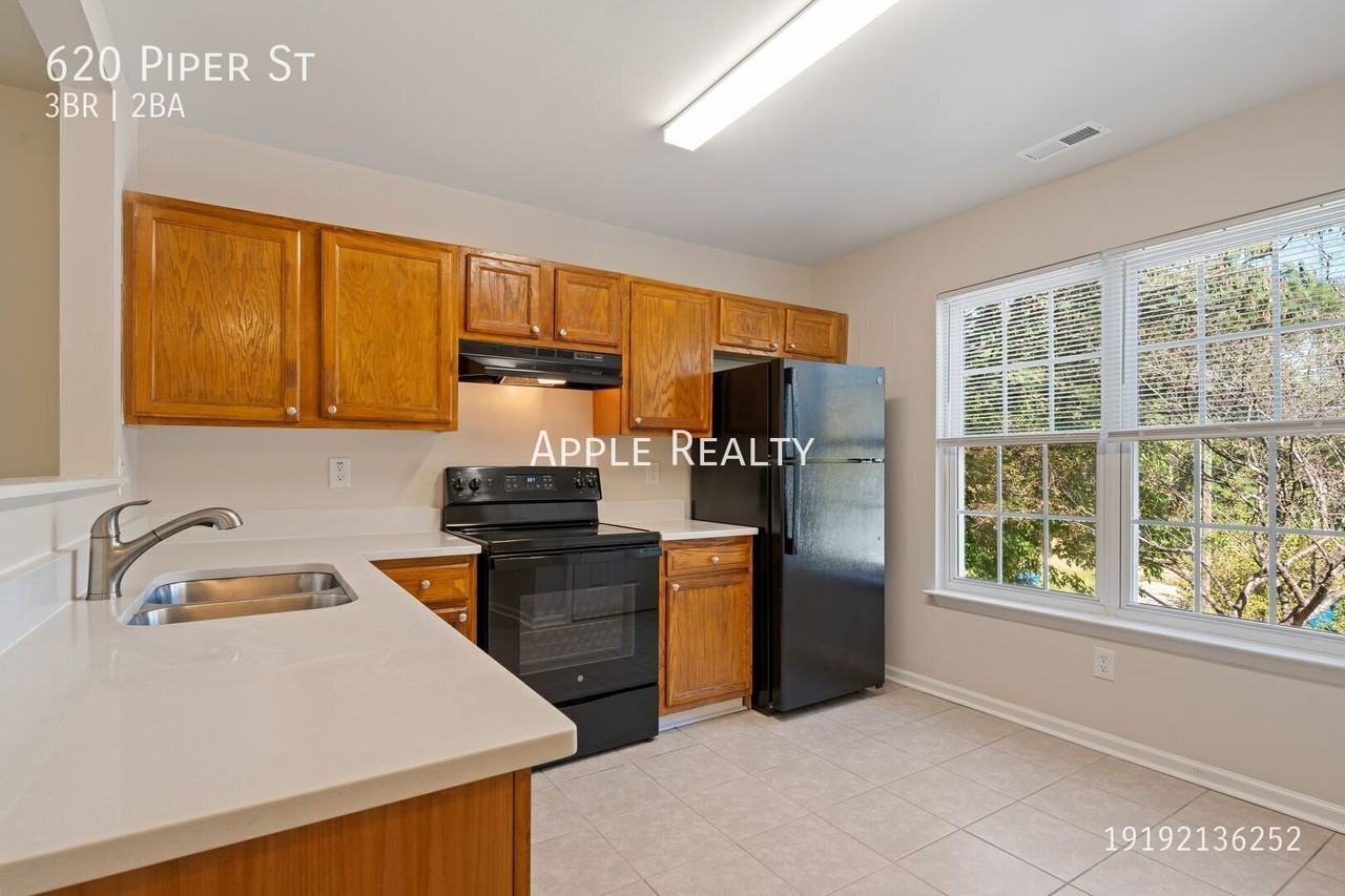 620 Piper St - Photo 7 of 19