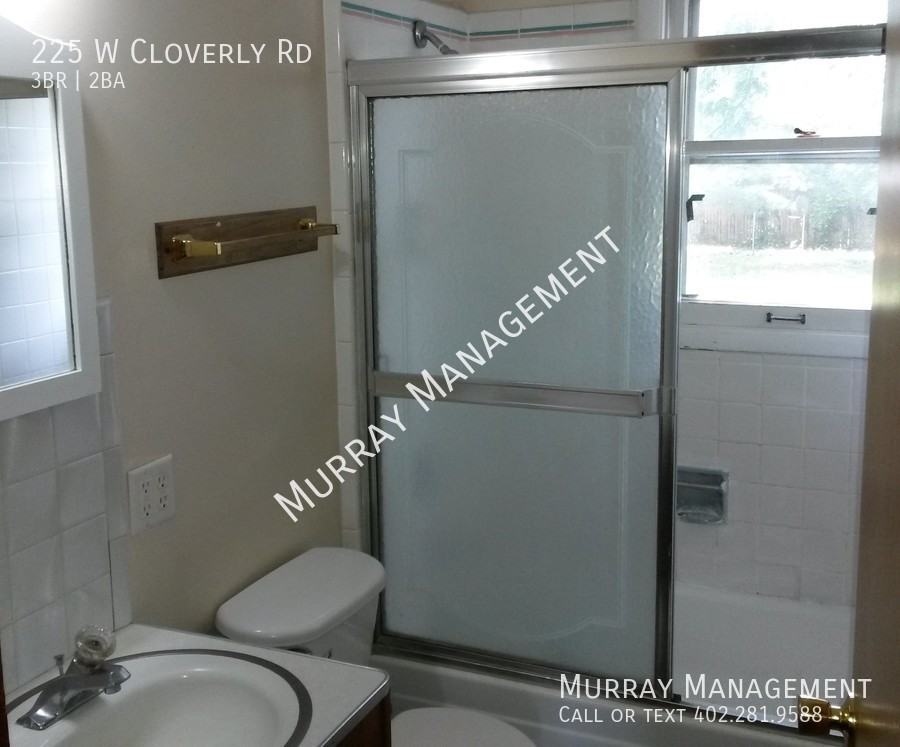 225 W Cloverly Rd #1 - Photo 3 of 6