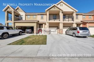 featured image of 1599 N Venetian Way