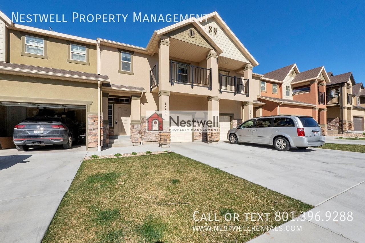 1599 N Venetian Way - Photo 2 of 22