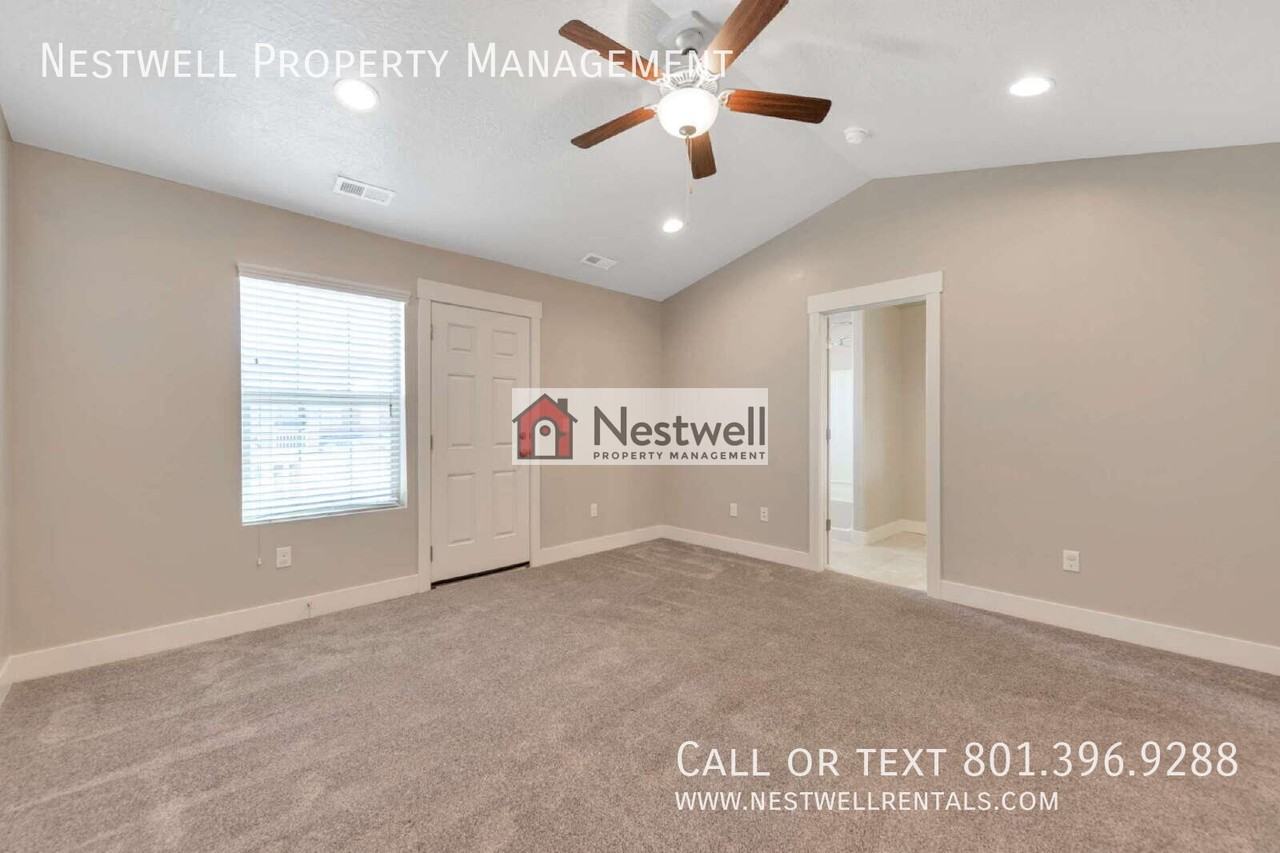 1599 N Venetian Way - Photo 7 of 22