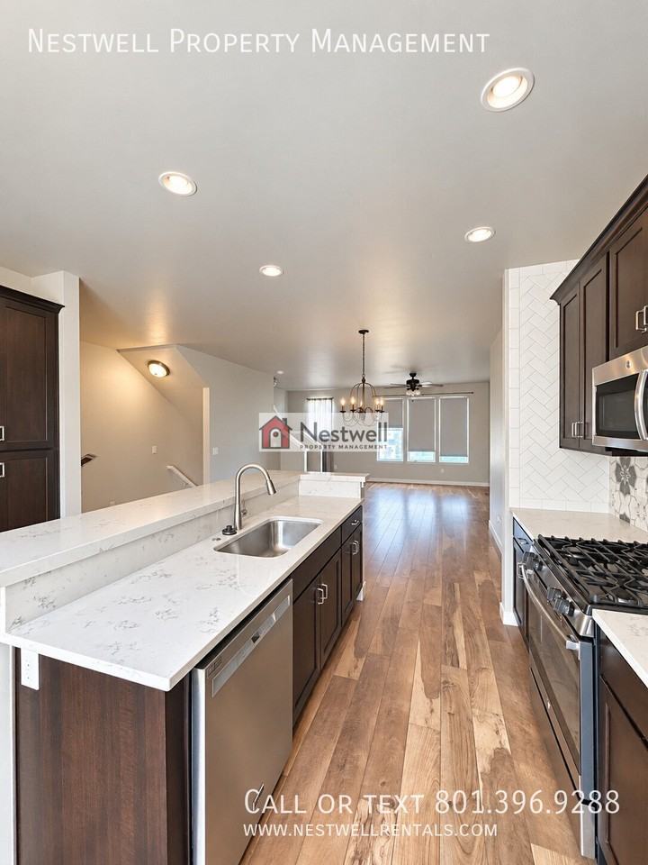 14876 S Echo Canyon Ln - Photo 6 of 24