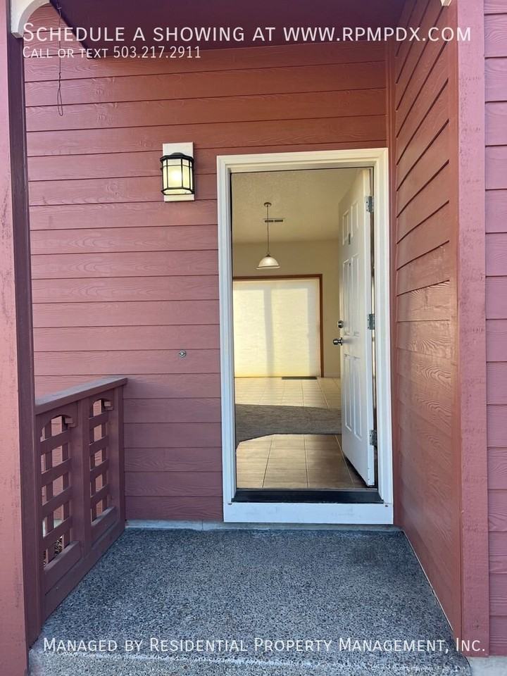 1298 Ne 22nd Ave - Photo 3 of 50