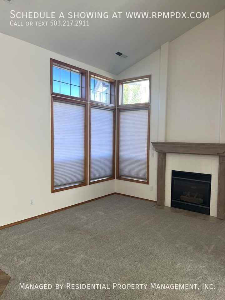 1298 Ne 22nd Ave - Photo 6 of 50