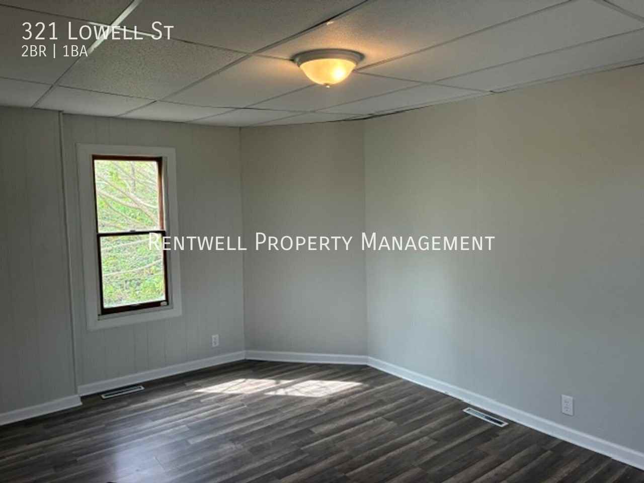 321 Lowell St - Photo 6 of 11