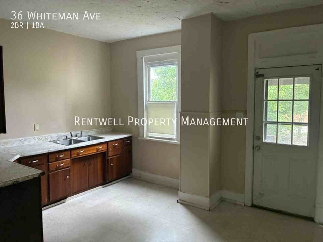 36 Whiteman Ave - Photo 4 of 6