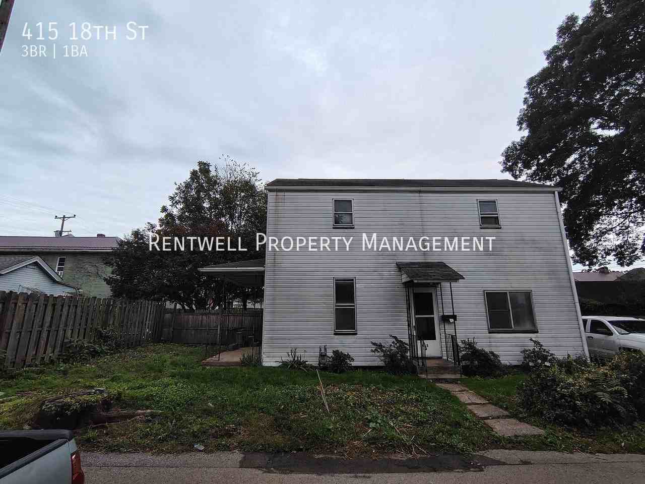 415 18th St - Photo 2 of 13