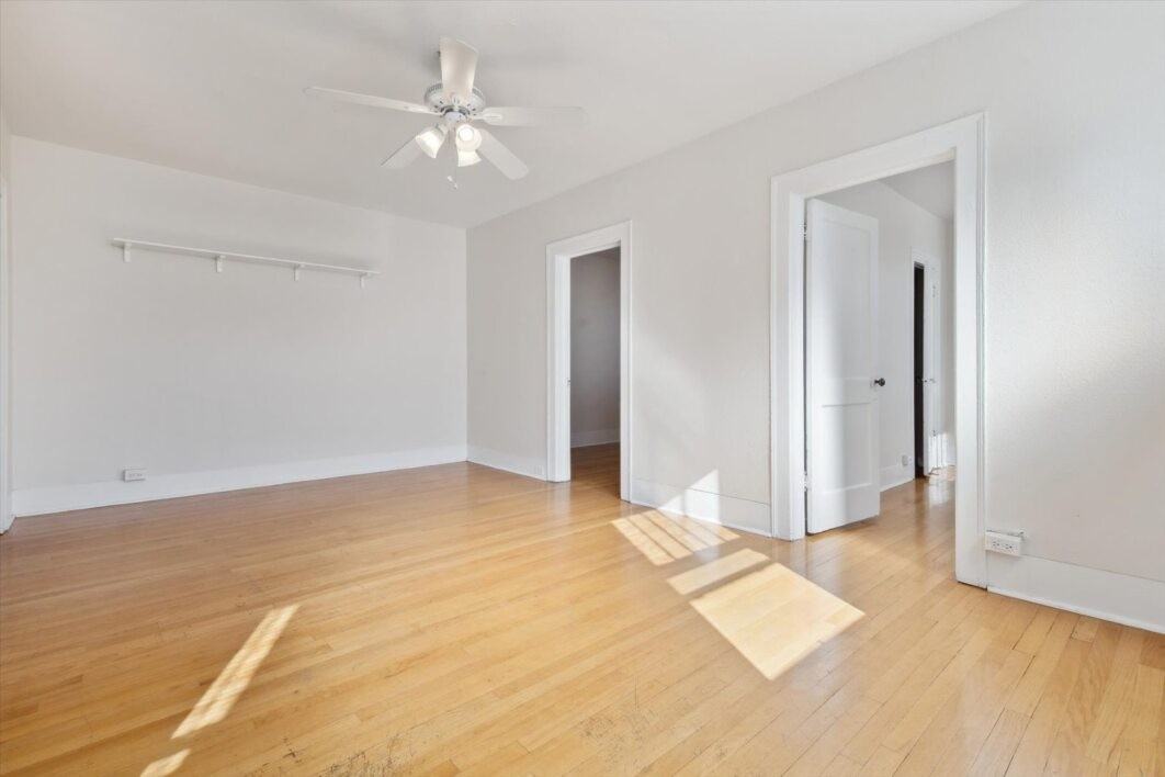 1030 N Pearl St #7 - Photo 4 of 7