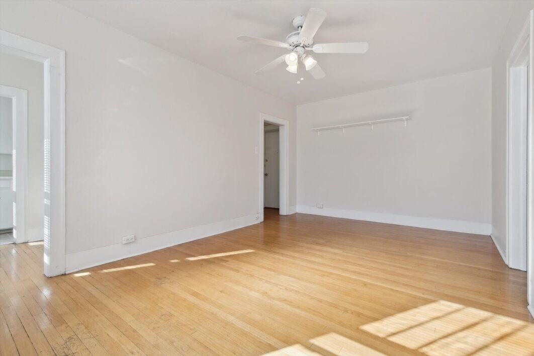 1030 N Pearl St #7 - Photo 5 of 7