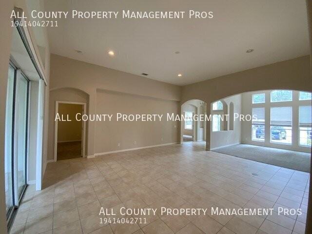 764 Cedarcrest Ct - Photo 3 of 27