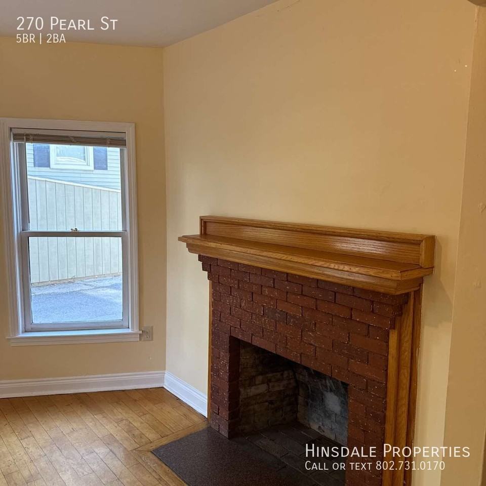 270 Pearl St - Photo 3 of 27