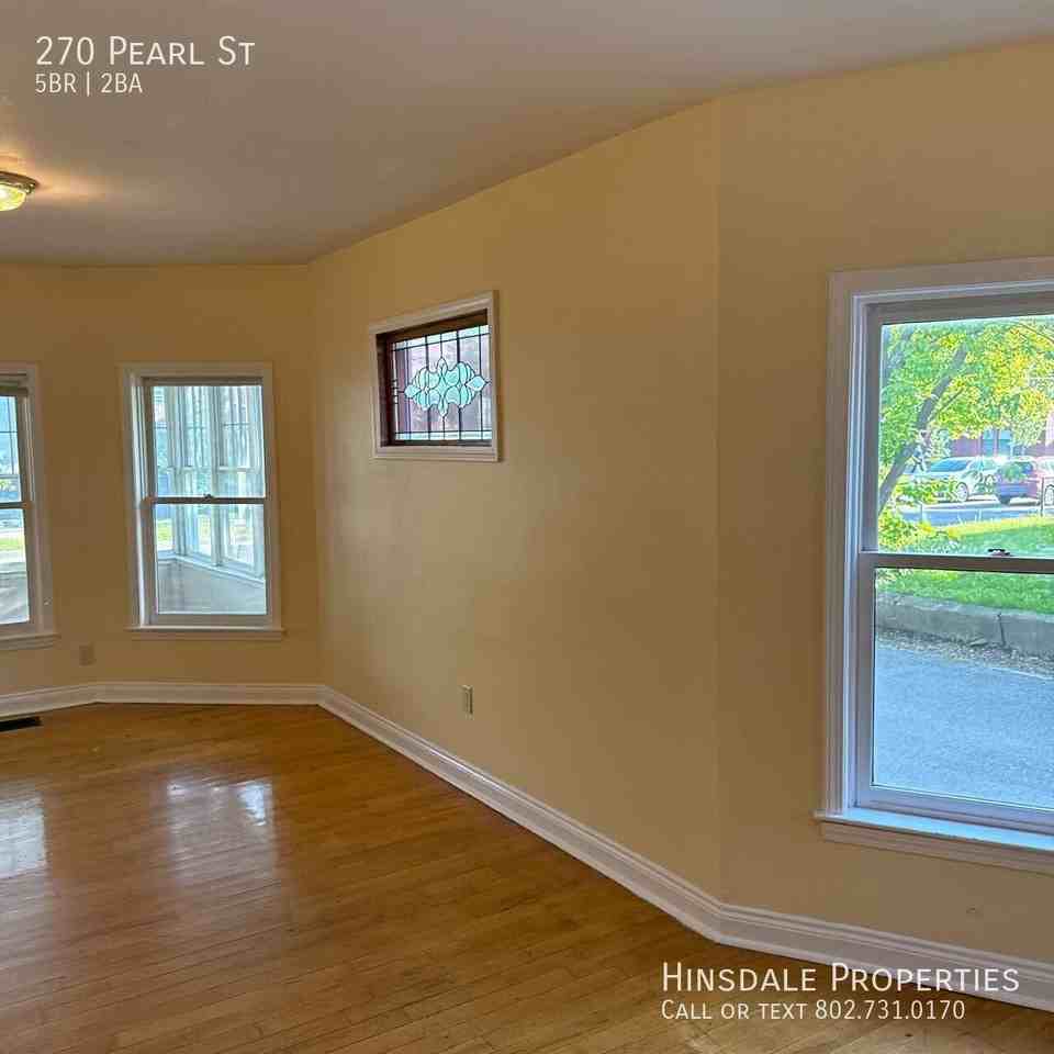 270 Pearl St - Photo 5 of 27