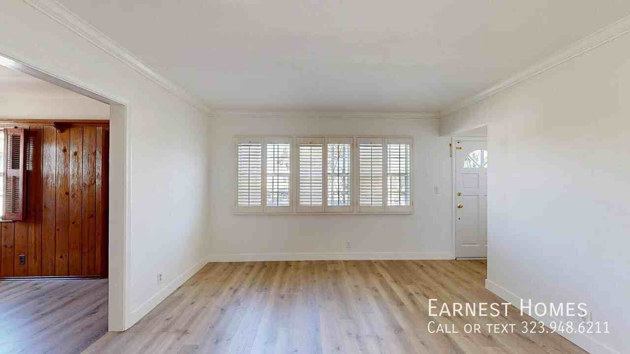 8227 Laurelgrove Ave - Photo 5 of 20