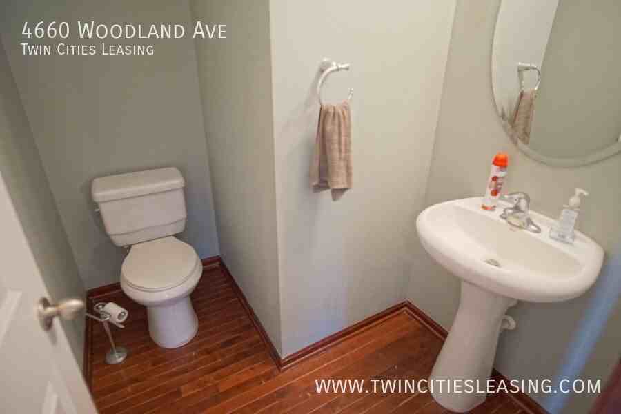 4660 Woodland Ave - Photo 3 of 16