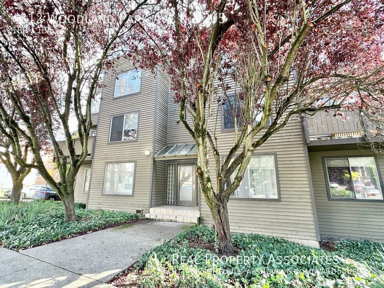 4312 Woodland Park Ave N #205 - Photo 2 of 16