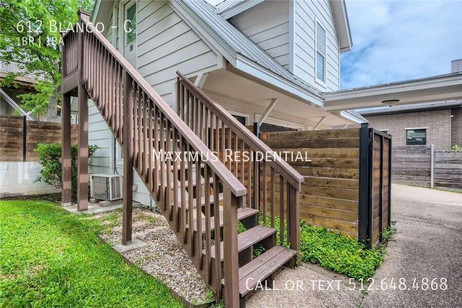 612 Blanco St #C - Photo 3 of 9