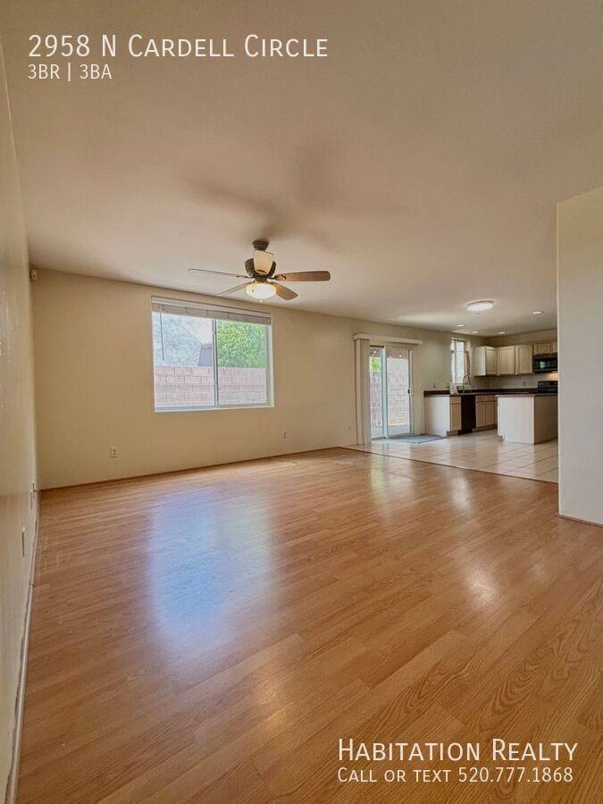 2958 N Cardell Cir - Photo 3 of 24