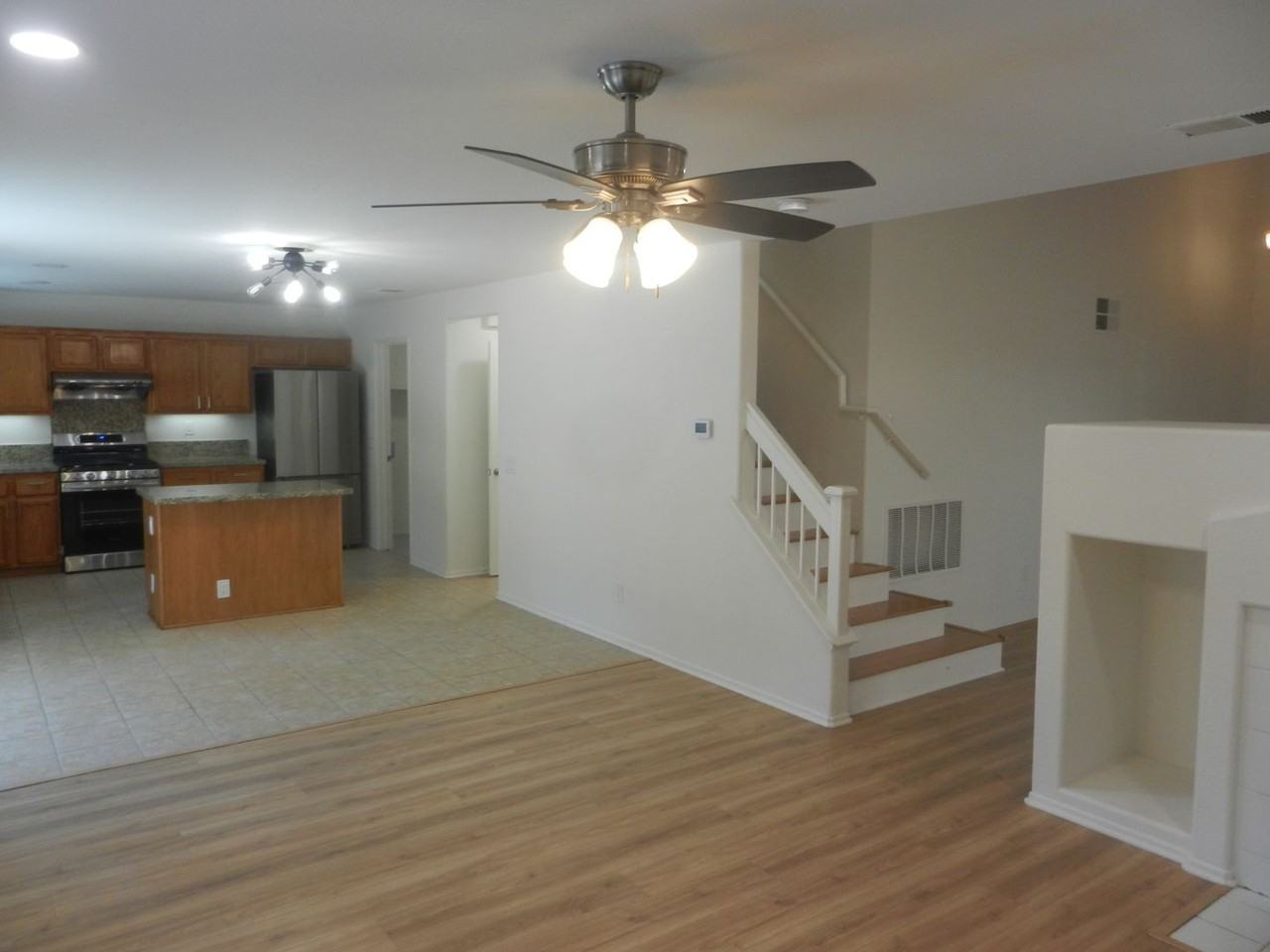 1351 Cottonwood Dr - Photo 7 of 40