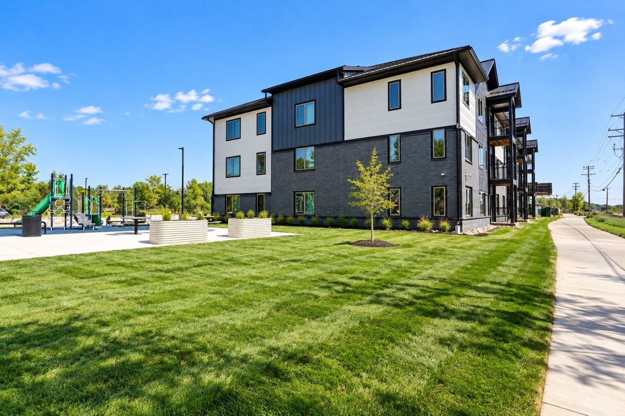 Vue Pointe Apartments - Photo 7 of 50