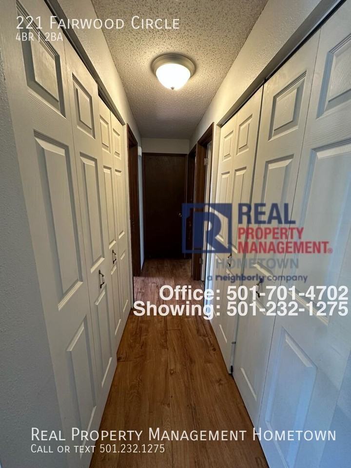 221 Fairwood Cir - Photo 6 of 17