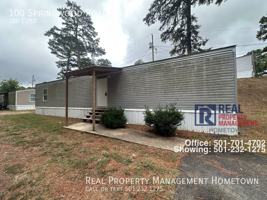 featured image of 100 Springwood Rd #14