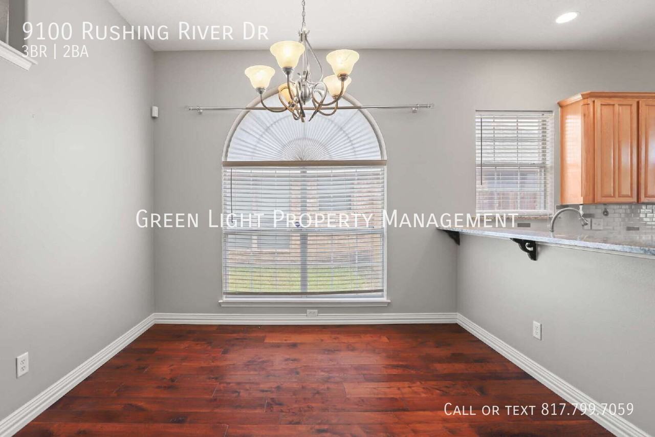 9100 Rushing River Dr - Photo 4 of 32