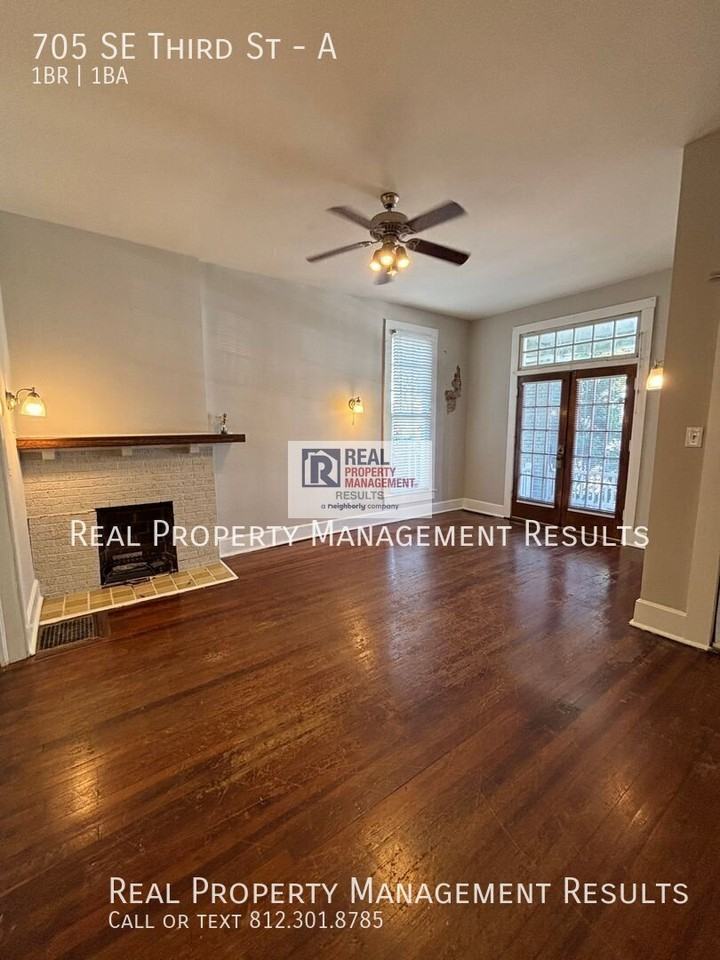 705 Se 3rd St #A - Photo 3 of 12