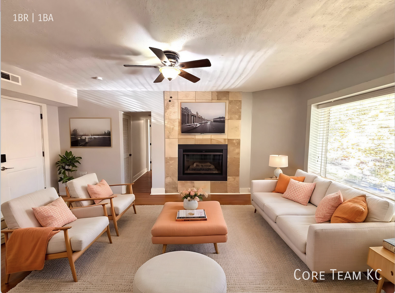4328 Roanoke Pkwy #302