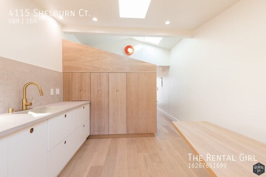 4115 Shelburn Ct - Photo 3 of 15