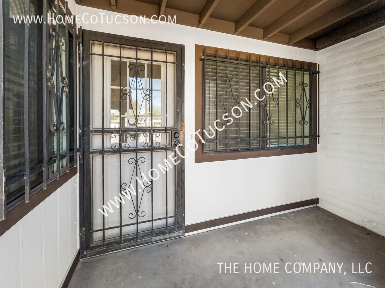 1934 E Hedrick Dr - Photo 6 of 35