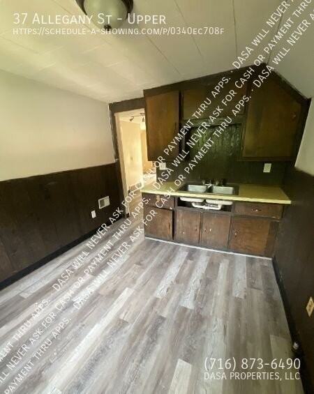 37 Allegany St - Photo 4 of 8