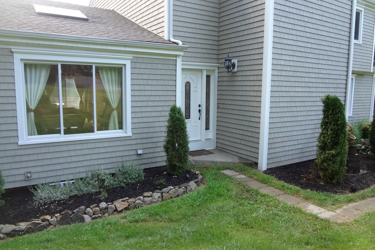 66 Benedict Rd - Photo 2 of 23