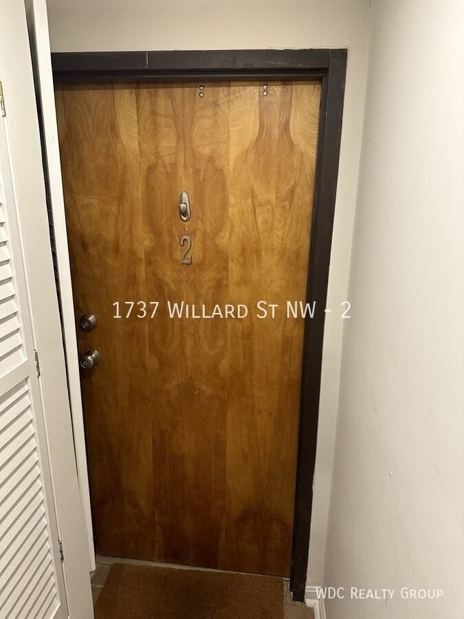1737 Willard St Nw #2 - Photo 7 of 42