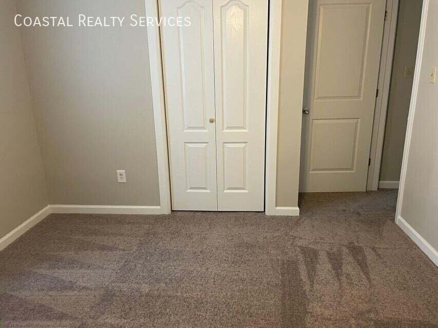 207 Seville Cir - Photo 4 of 10