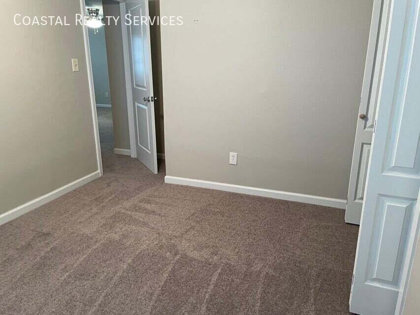 207 Seville Cir - Photo 7 of 10