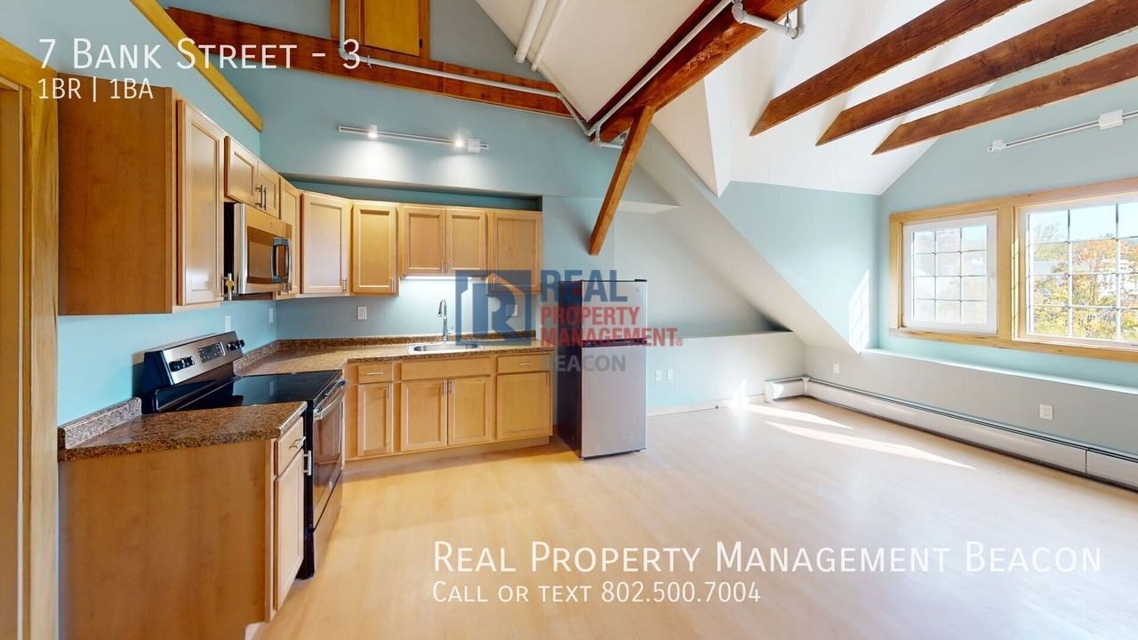 7 Bank St #3 - Photo 2 of 6