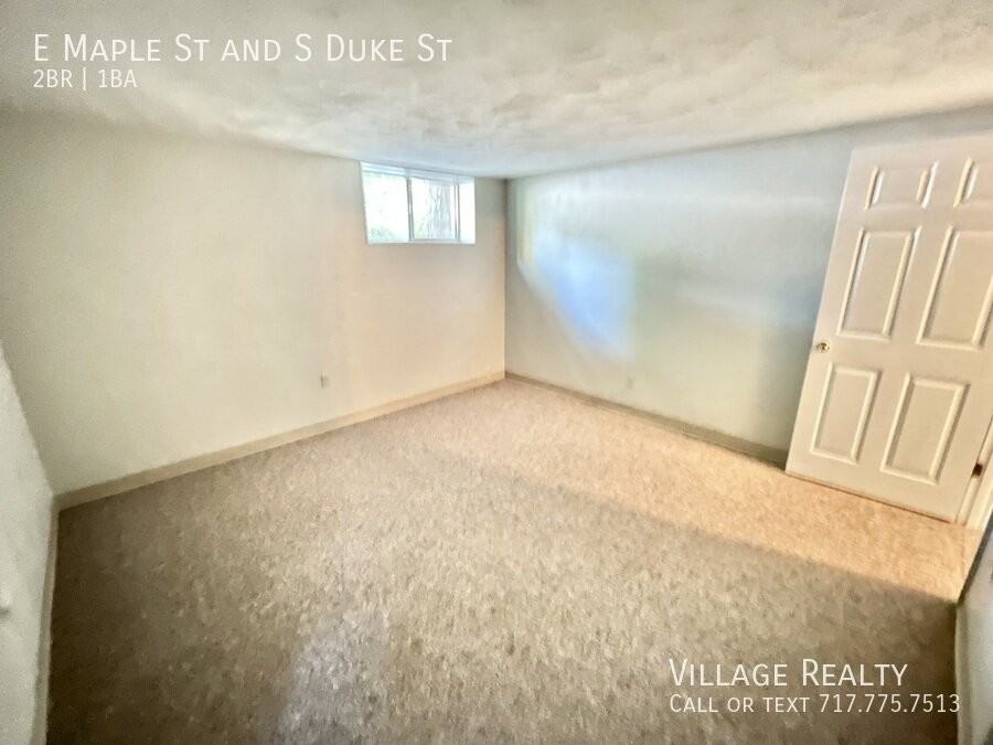 451 E Maple St #E - Photo 6 of 39