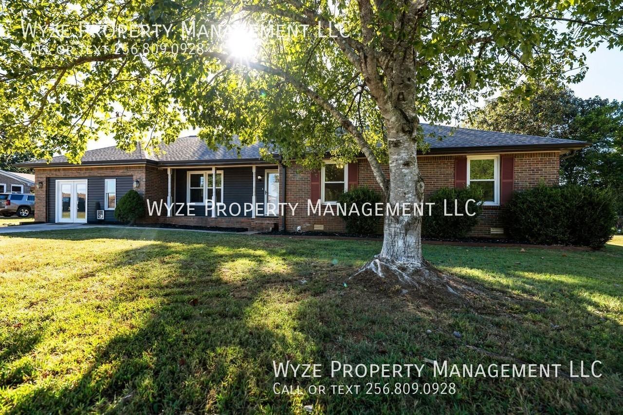 118 Sweetwater Dr - Photo 2 of 50