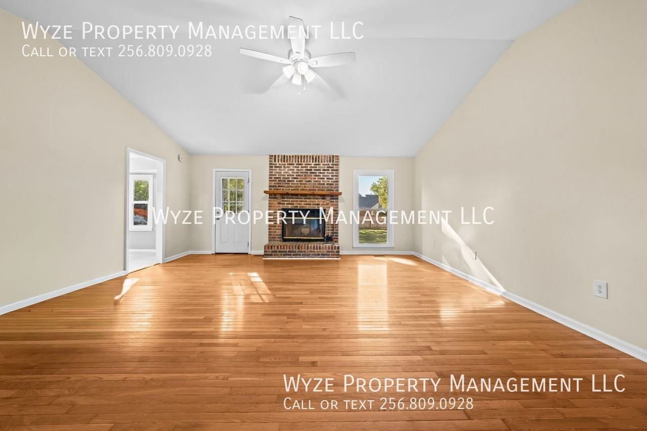 118 Sweetwater Dr - Photo 5 of 50